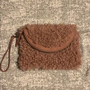 NWOT- Universal Thread Pink Fuzzy Clutch Wristlet